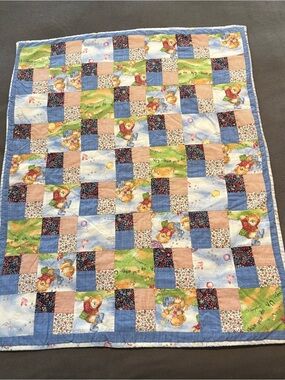 VINTAGE Handmade Patchwork Baby Quilt in Blue, Green & Cream EUC